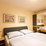 Haus Pacific, Whg 13